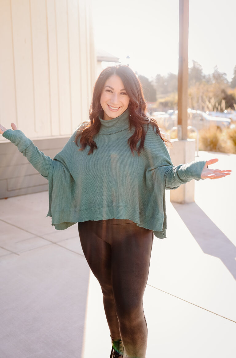 Jaclyn Sanguinetti smiling